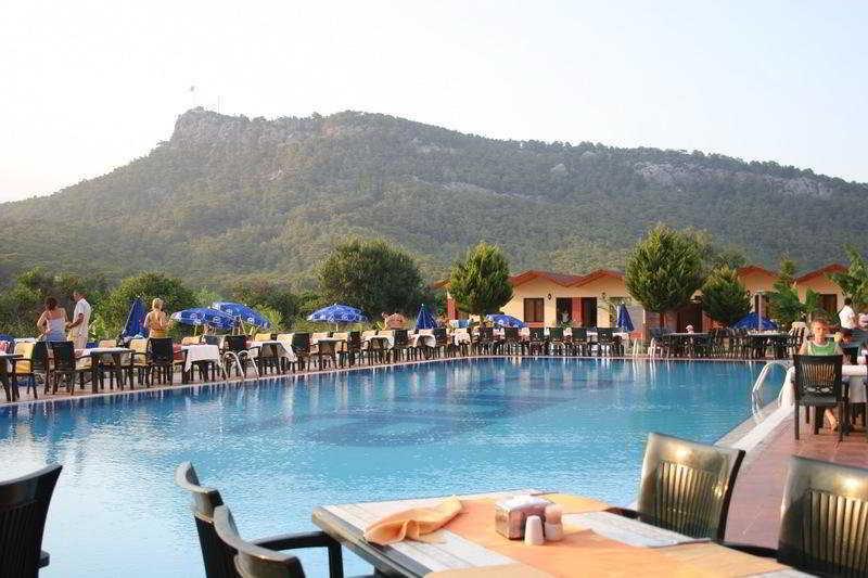 Aura Resort Hotel 高纳克 外观 照片